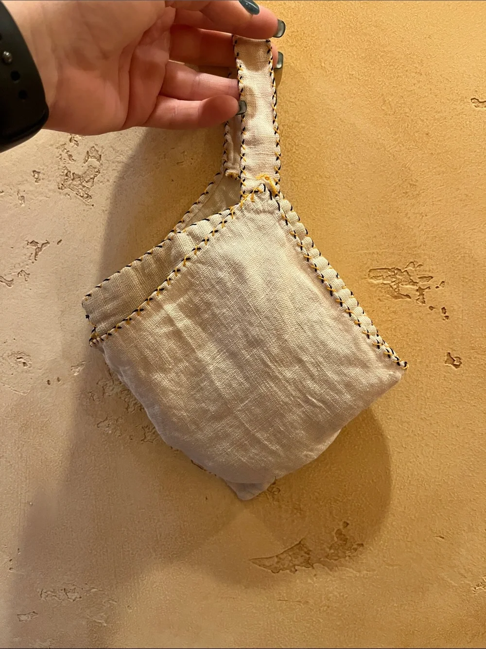 N/A three show potholders
